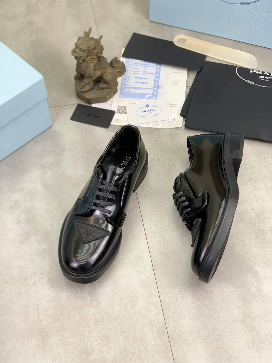 Men's Men's Shoes💰P640💰[New Style] High Quality Water-dyed Niuli 🆘[PRADA] Prada's latest casual business leather shoes for men! Listed simultaneously! The fabric is made of specially imported original calfskin, and the interior is made of imported water-dyed cowhide. It is absolutely luxurious and leads the fashion trend. High-end combination rubber outsole, size: 38-44 (45 and 46 can be customized) 3️⃣ colors available